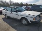 VOLVO 240 photo