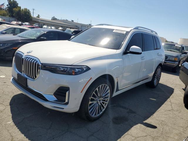 VIN 5UXCW2C06N9J14802 2022 BMW X7 no.1