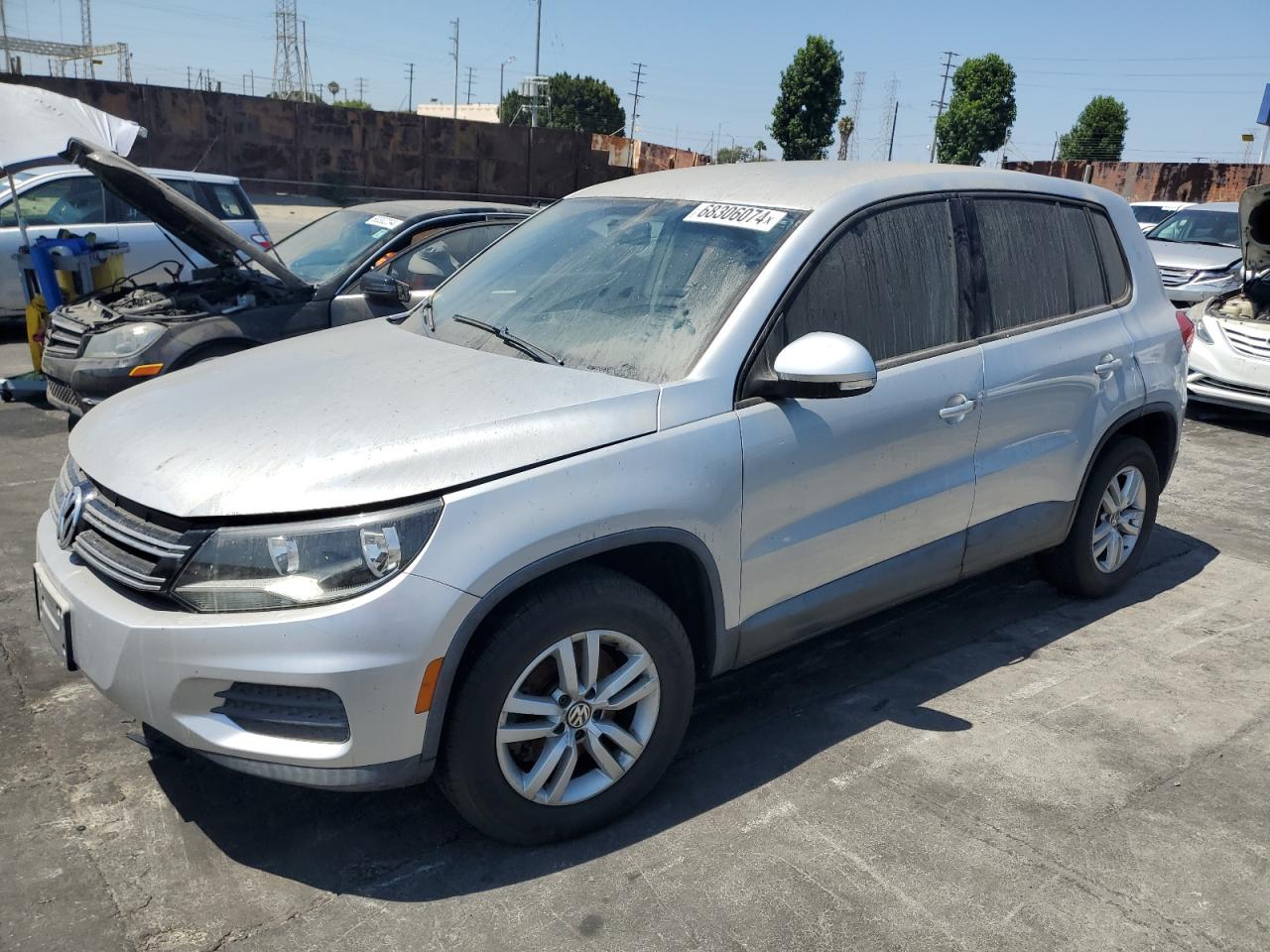 Lot #2919045577 2013 VOLKSWAGEN TIGUAN S