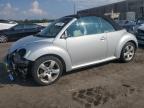 VOLKSWAGEN NEW BEETLE photo