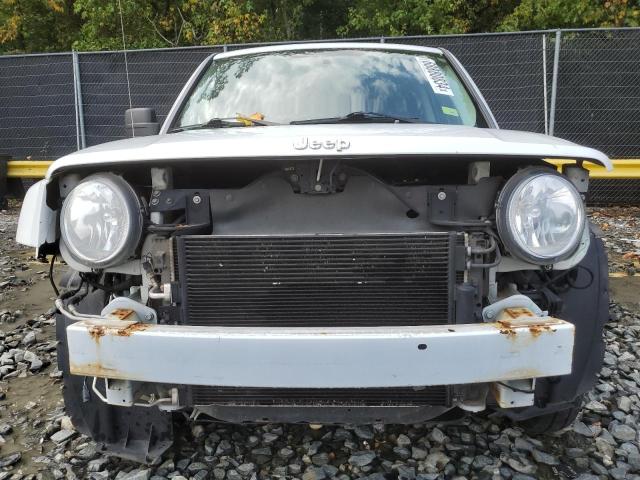 VIN 1C4NJRFBXED817153 2014 Jeep Patriot, Latitude no.5