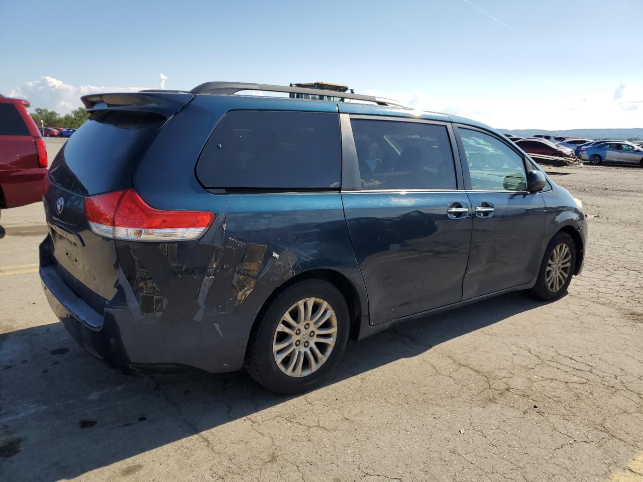 Lot #2909691269 2011 TOYOTA SIENNA XLE