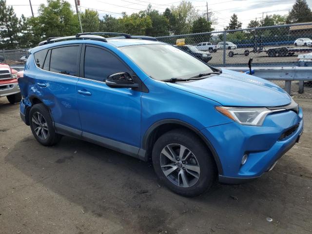 VIN 2T3RFREV9HW562095 2017 Toyota RAV4, Xle no.4