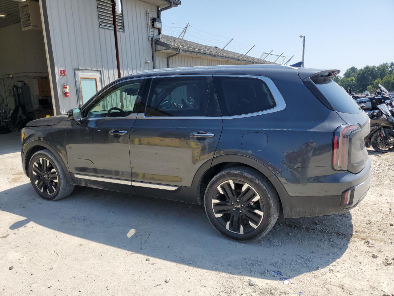 Lot #2940771357 2023 KIA TELLURIDE