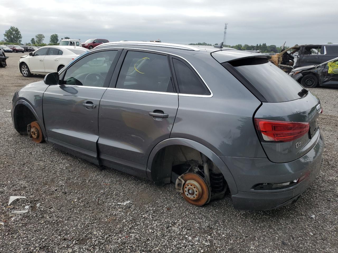 AUDI Q3 PREMIUM PLUS