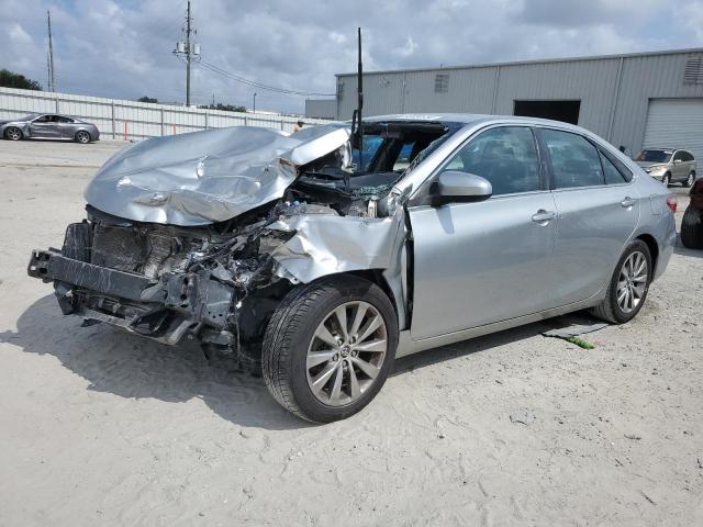 VIN 4T1BK1FK5GU570446 2016 Toyota Camry, Xse no.1