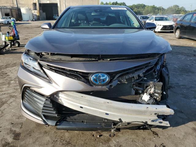 VIN 4T1H31AK9MU558679 2021 Toyota Camry, LE no.5