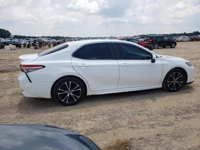 VIN 4T1B11HK6JU598196 2018 Toyota Camry, L no.3