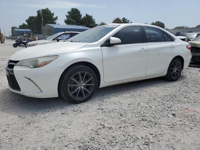 VIN 4T1BF1FK5GU123992 2016 Toyota Camry, LE no.1