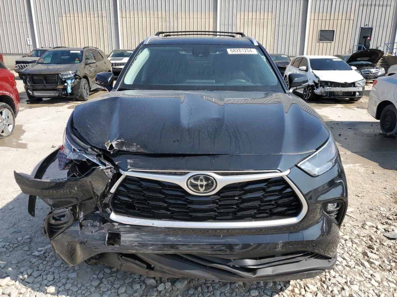 Lot #2945560207 2022 TOYOTA HIGHLANDER