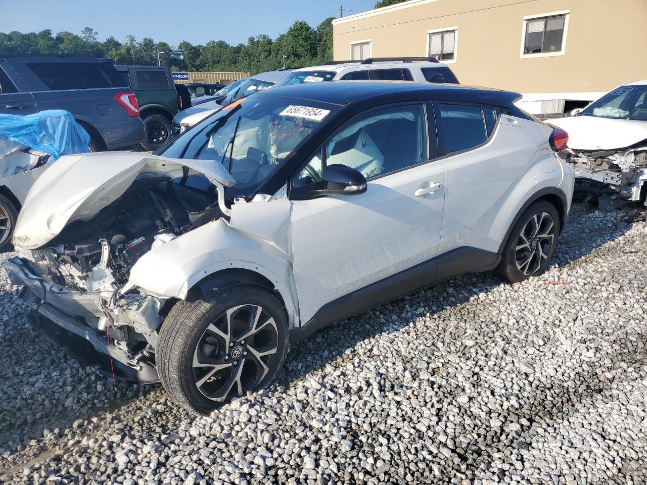 Lot #2909585327 2020 TOYOTA C-HR XLE