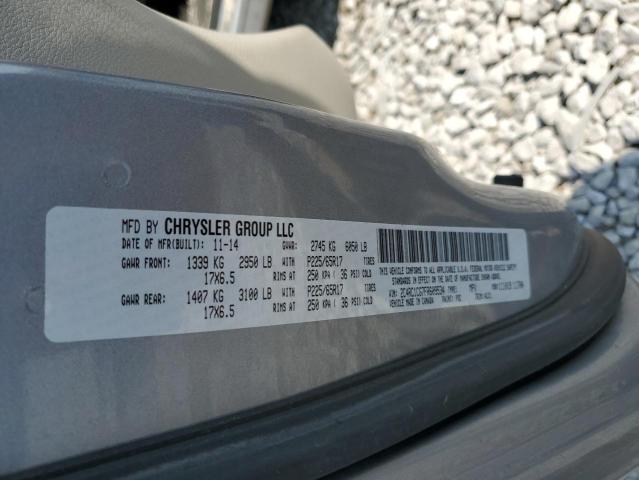 2015 CHRYSLER TOWN & COU - 2C4RC1CG7FR609534