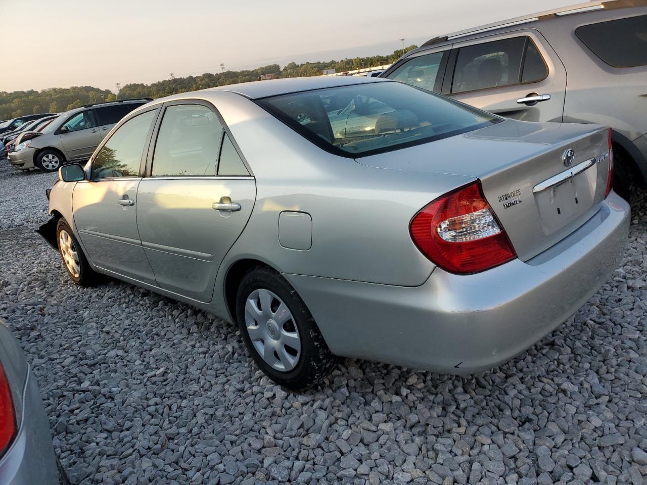 Lot #3298021127 2004 TOYOTA CAMRY LE