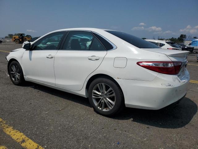 VIN 4T1BF1FK6FU026086 2015 Toyota Camry, LE no.2