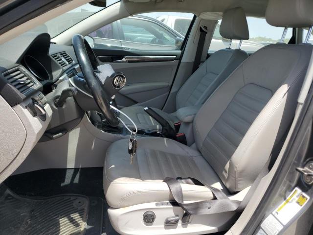 2017 VOLKSWAGEN PASSAT SEL - 1VWCT7A31HC037748