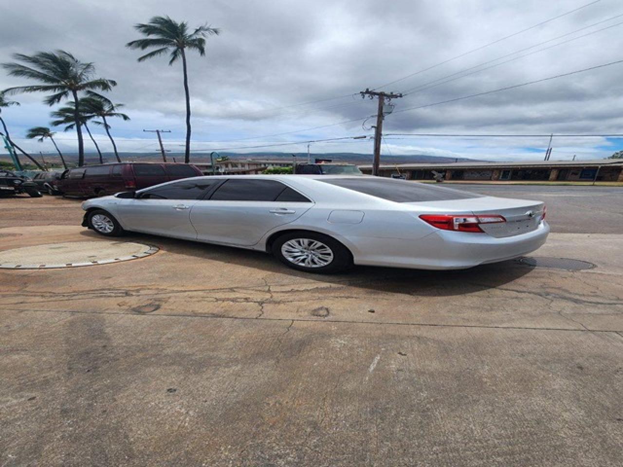 Lot #2736741630 2013 TOYOTA CAMRY HYBR