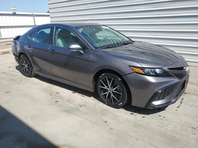 VIN 4T1G11BK1NU069551 2022 Toyota Camry, SE no.4