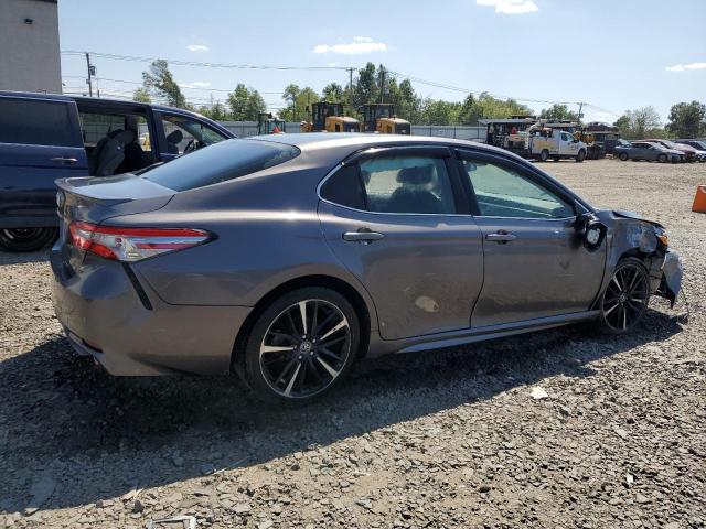 VIN 4T1B11HK2JU540795 2018 Toyota Camry, L no.3