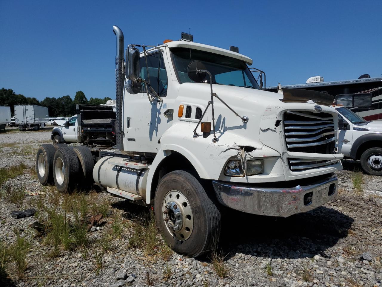  Salvage Sterling Truck Lt 9513