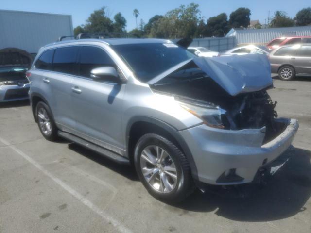 VIN 5TDJKRFH2ES015670 2014 Toyota Highlander, Xle no.4