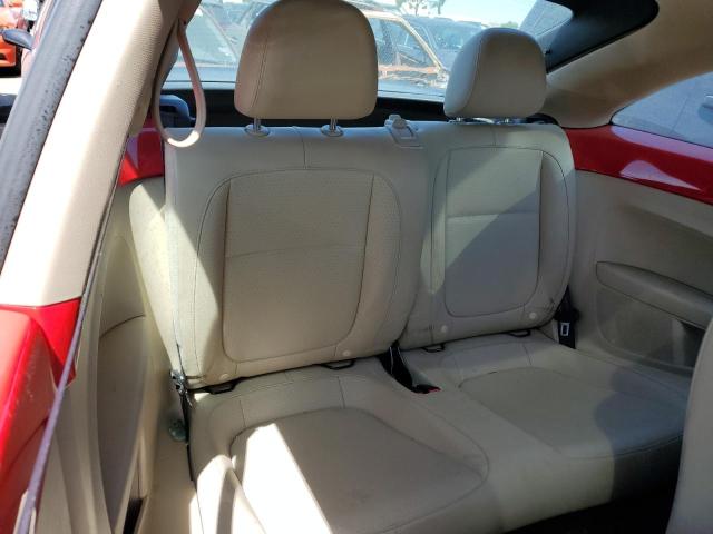 2018 VOLKSWAGEN BEETLE SE - 3VWJD7AT0JM727760