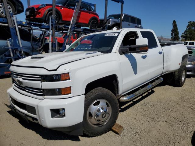 CHEVROLET SILVERADO 2019 white  diesel 1GC4KYEY9KF130271 photo #1