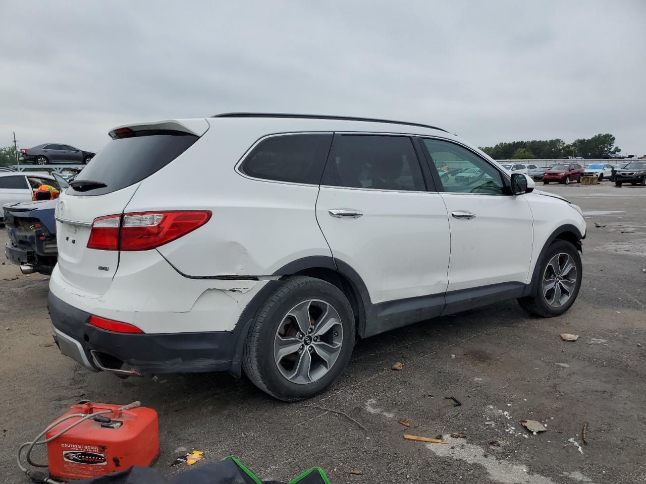 Lot #2841221797 2016 HYUNDAI SANTA FE S