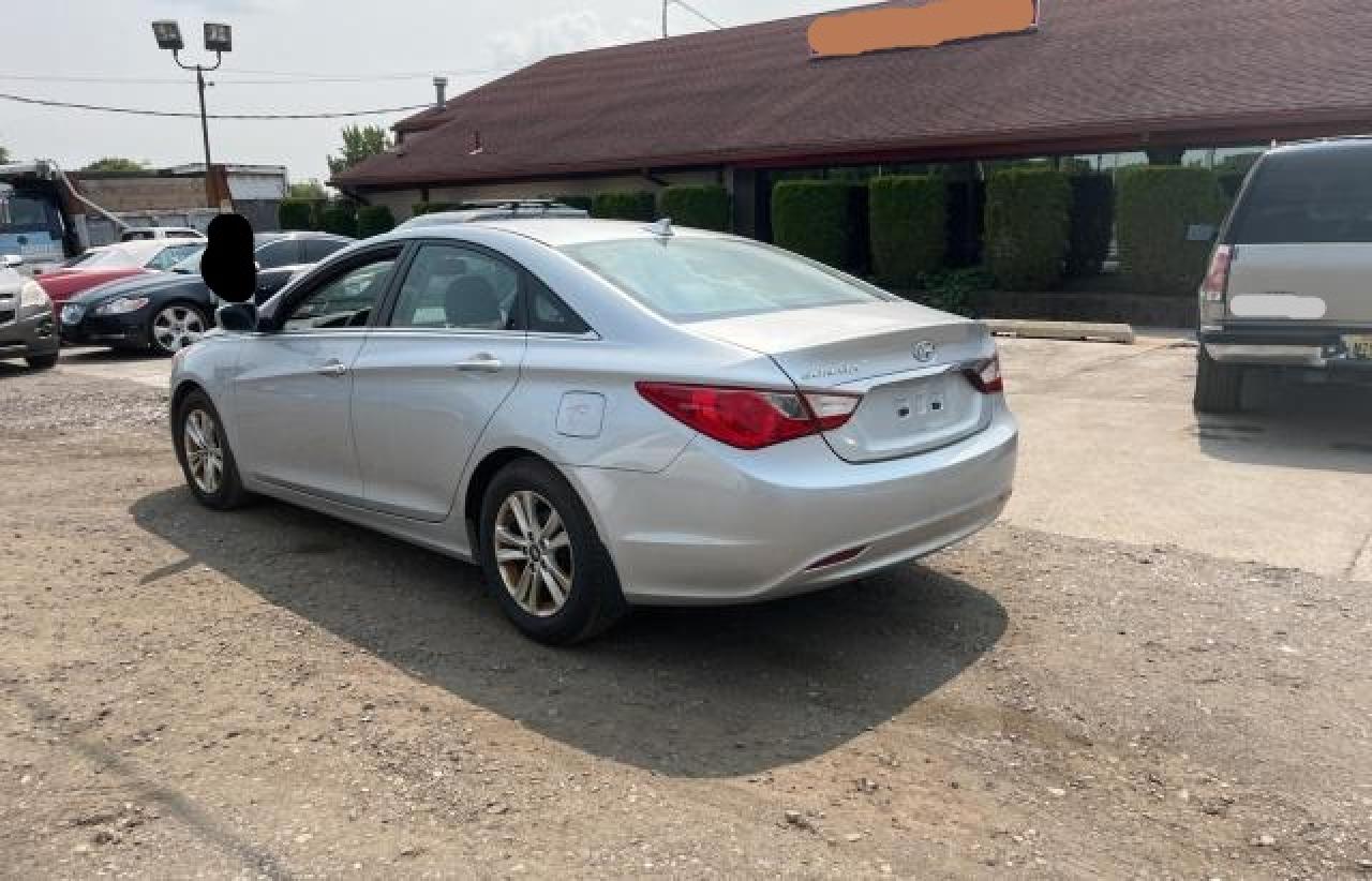 Lot #2758589608 2013 HYUNDAI SONATA GLS