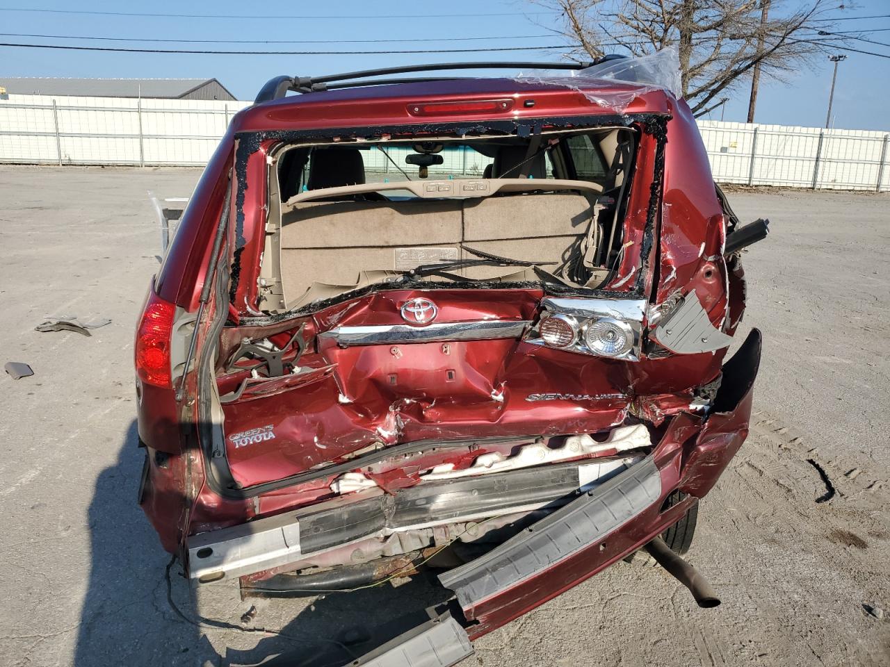 Lot #2828834959 2006 TOYOTA SIENNA XLE