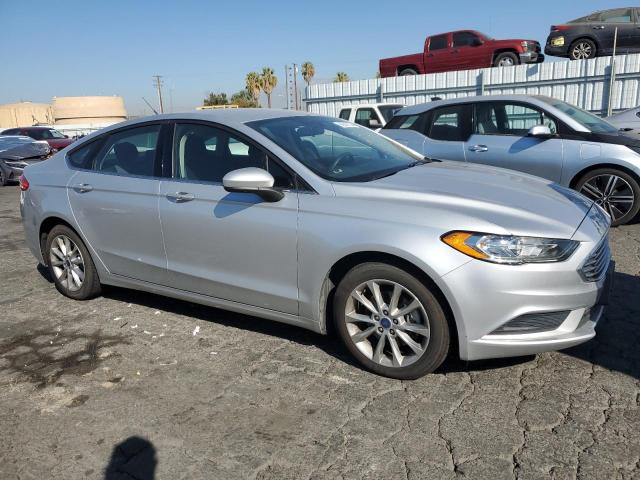 VIN 3FA6P0HD1HR275147 2017 Ford Fusion, SE no.4