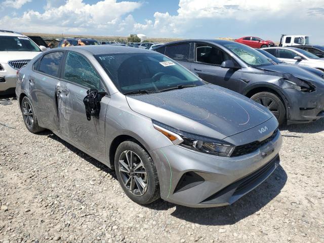 VIN 3KPF24AD4PE561039 2023 KIA FORTE no.4