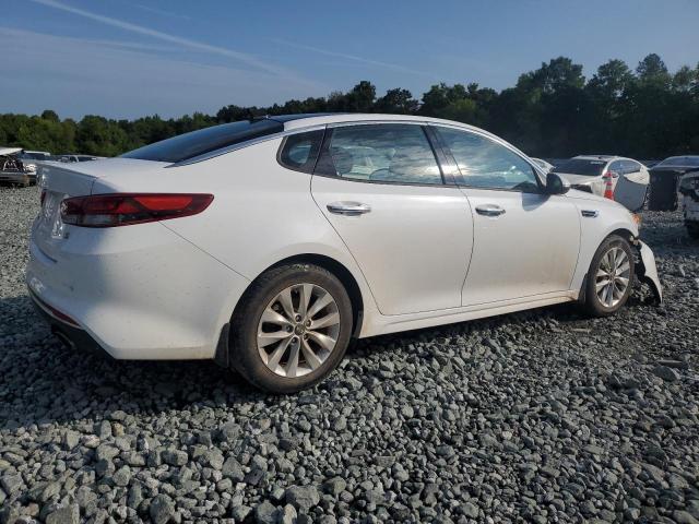 VIN 5XXGT4L32JG245997 2018 KIA Optima, LX no.3