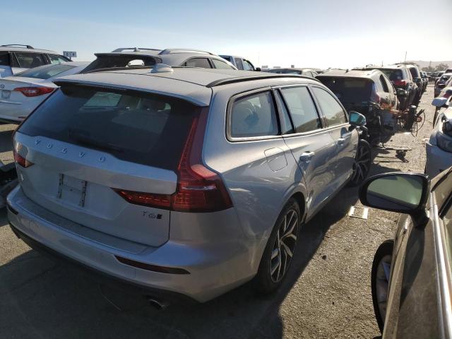 VIN YV1A22SK6K2327772 2019 Volvo V60, T6 Momentum no.3