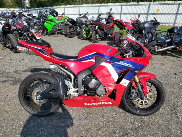 HONDA CBR600 RR 2021 red  gas JH2PC40J5MK700944 photo #1