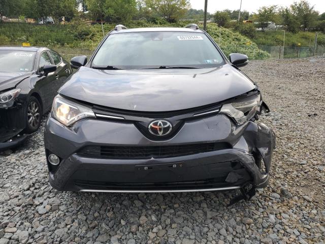 2017 TOYOTA RAV4 XLE - JTMRFREV8HJ129611