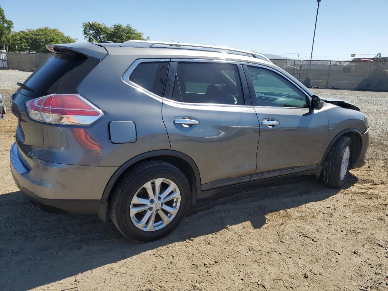 Lot #2952051723 2015 NISSAN ROGUE S