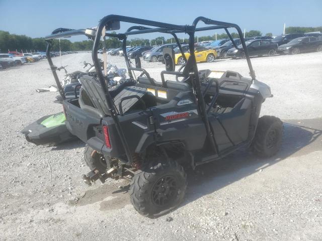 2017 HONDA SXS700 M4 1HFVE02H9H4303671