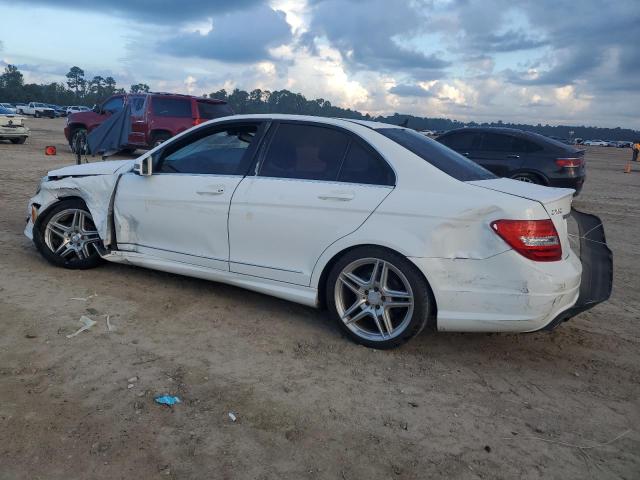 VIN WDDGF4HB5DA802141 2013 Mercedes-Benz C-Class, 250 no.2