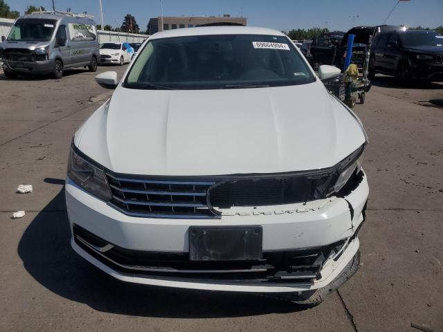 VIN 1VWAA7A30JC013444 2018 Volkswagen Passat, S no.5