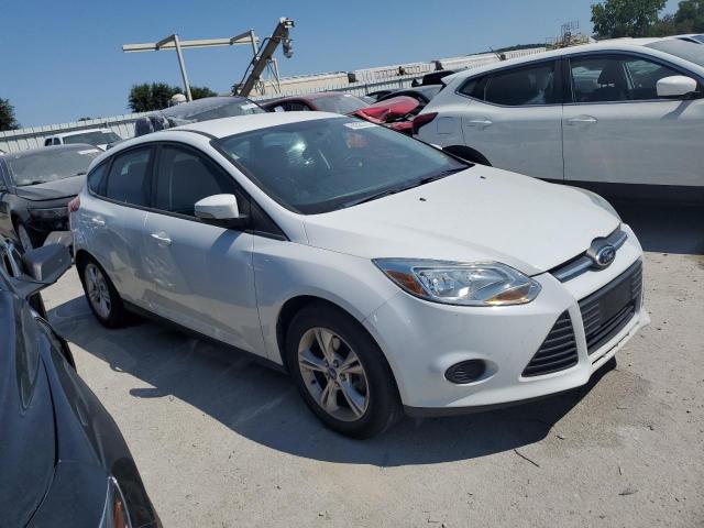 VIN 1FADPJK20DL219323 2013 Ford Focus no.4