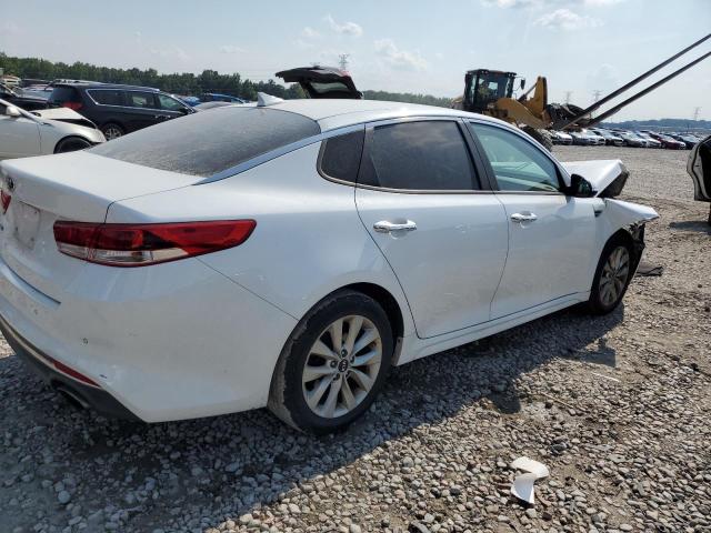 VIN 5XXGT4L30JG268632 2018 KIA Optima, LX no.3