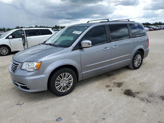 VIN 2C4RC1CG6FR532106 2015 Chrysler Town and Countr... no.1