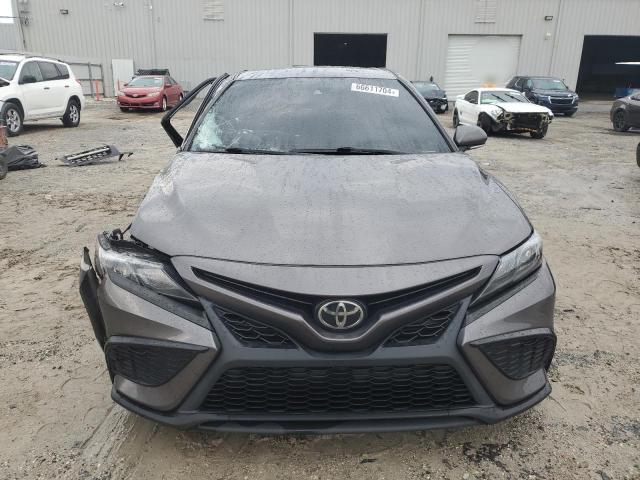 VIN 4T1G11AK9NU029946 2022 Toyota Camry, SE no.5