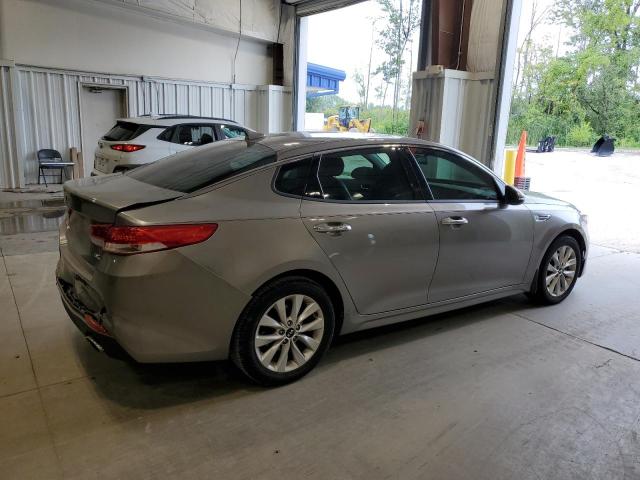 VIN 5XXGU4L35JG272916 2018 KIA Optima, EX no.3