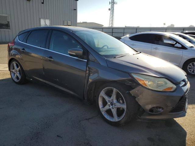 VIN 1FADP3N21EL198415 2014 Ford Focus, Titanium no.4