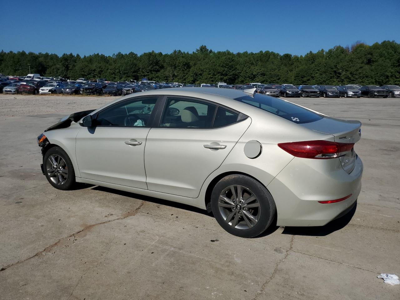 Lot #2909515329 2017 HYUNDAI ELANTRA SE