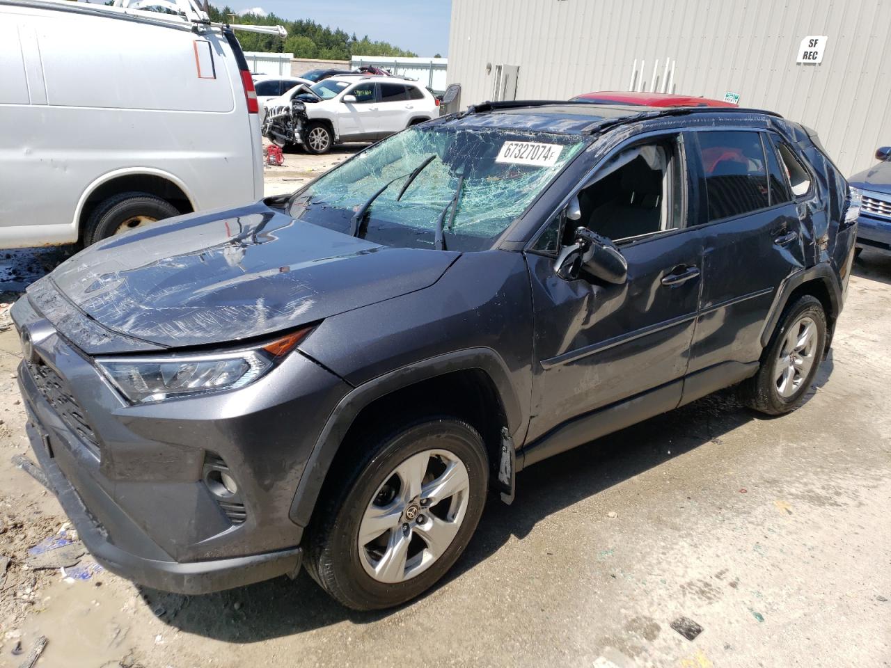 Lot #2919297590 2021 TOYOTA RAV4 XLE