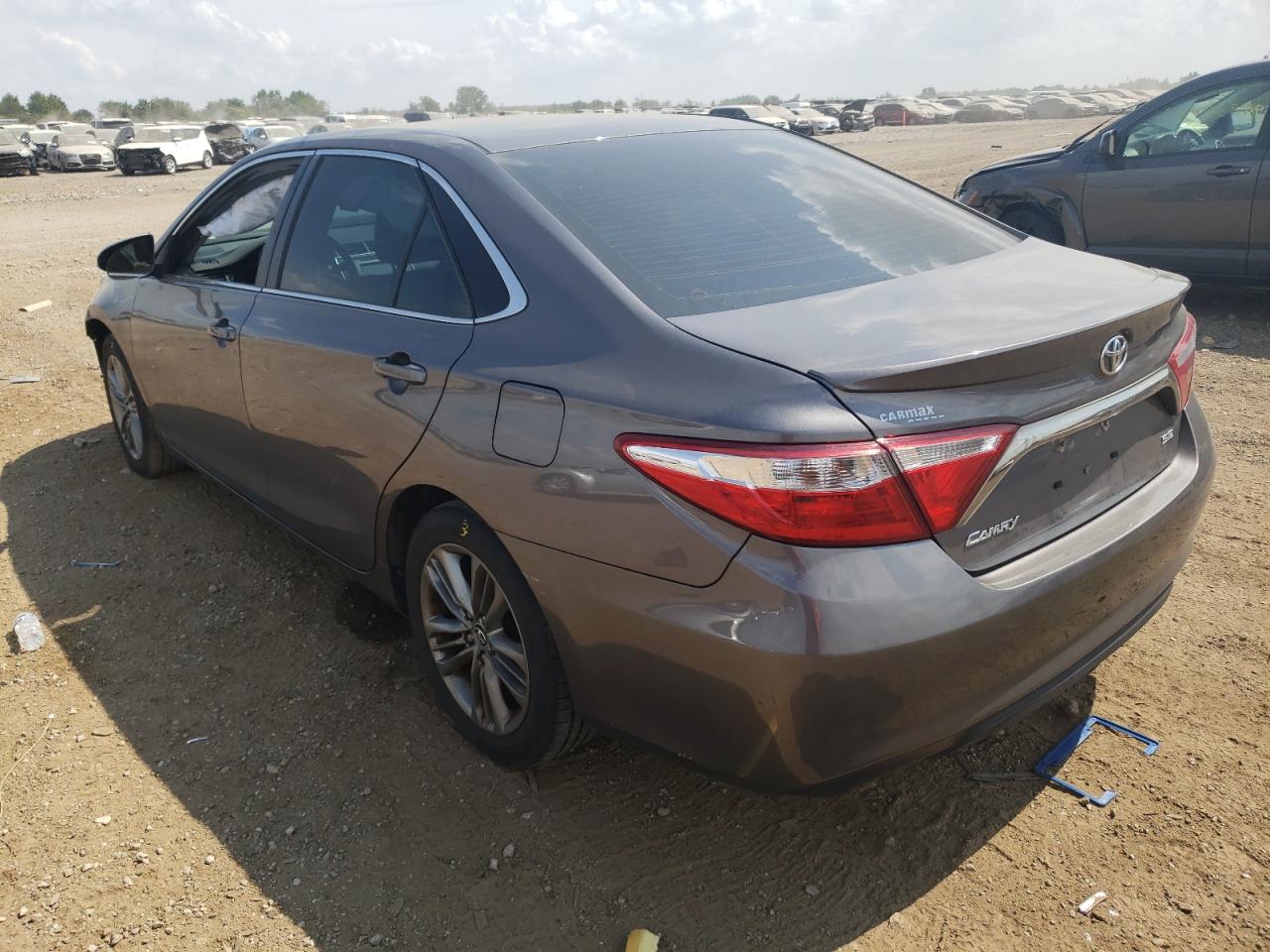 Lot #2960091127 2015 TOYOTA CAMRY LE