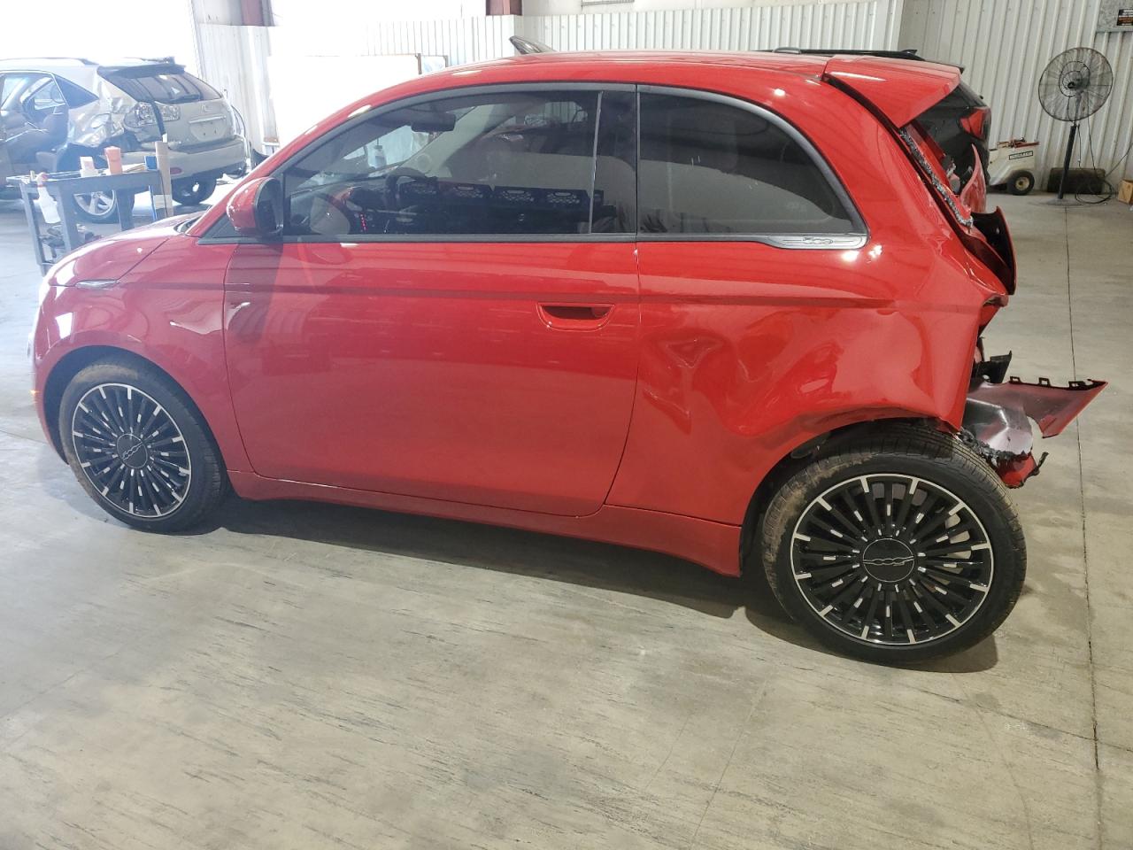 Lot #2953005693 2024 FIAT 500 E RED