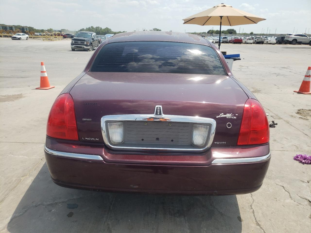 Lot #2837609864 2006 LINCOLN TOWN CAR S